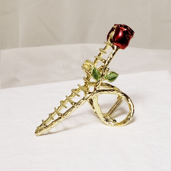 🌹 Giant Red Rose Jaw Hair Clip - Picture 3 of 7